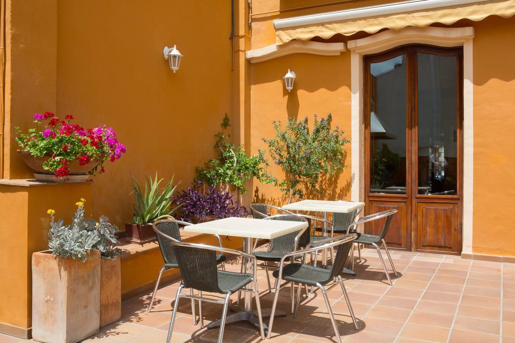 L'Agora Hotel Бокарент Екстериор снимка