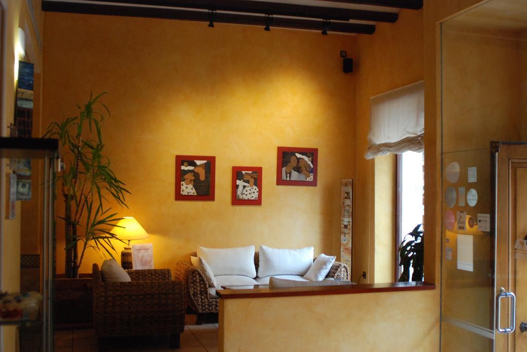 L'Agora Hotel Бокарент Екстериор снимка